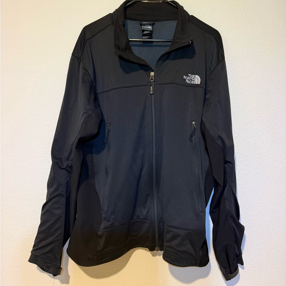 The North Face Men's Black Lightweight Jacket